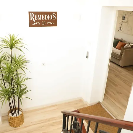 Aparthotel Remedios 43 *